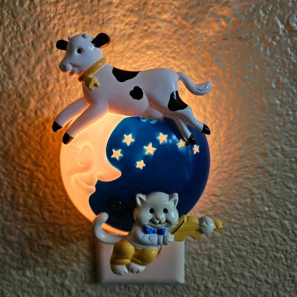 1992 Avon Mother Goose Hey Diddle Diddle Night Light VTG Kids Bedroom Nursery